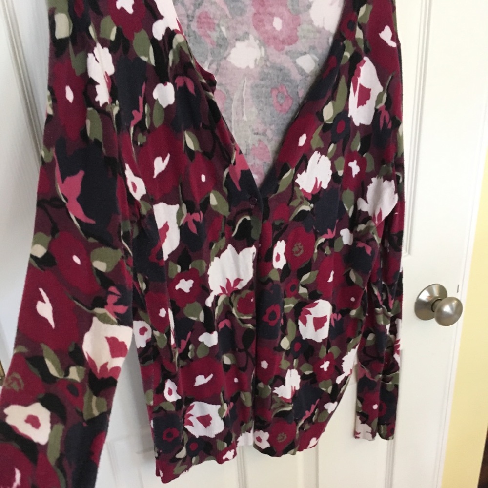 Sweater - Picture 2 of 4